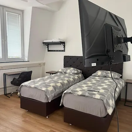 Apartment 1 4 Personen-gemeinschaftskueche-gemeinscharfts Bad Wc Leverkusen